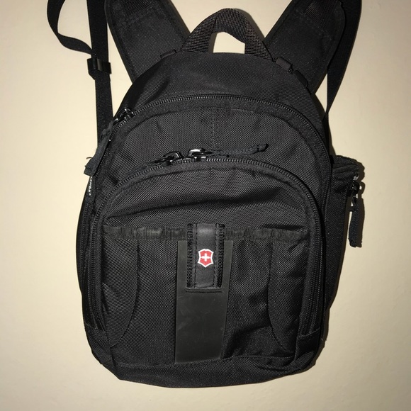 swiss army mini backpack